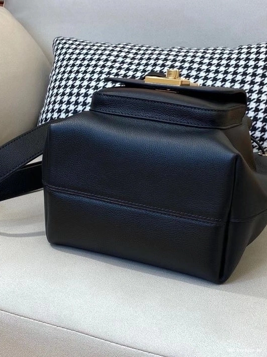 Aaa replica bags BUCKET LOCKME LOUIS VUITTON 0712